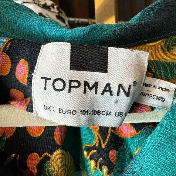 🔥 top man 100% viscose button down oriental style tiger and flame shirt 🔥 - Picture 3 of 8